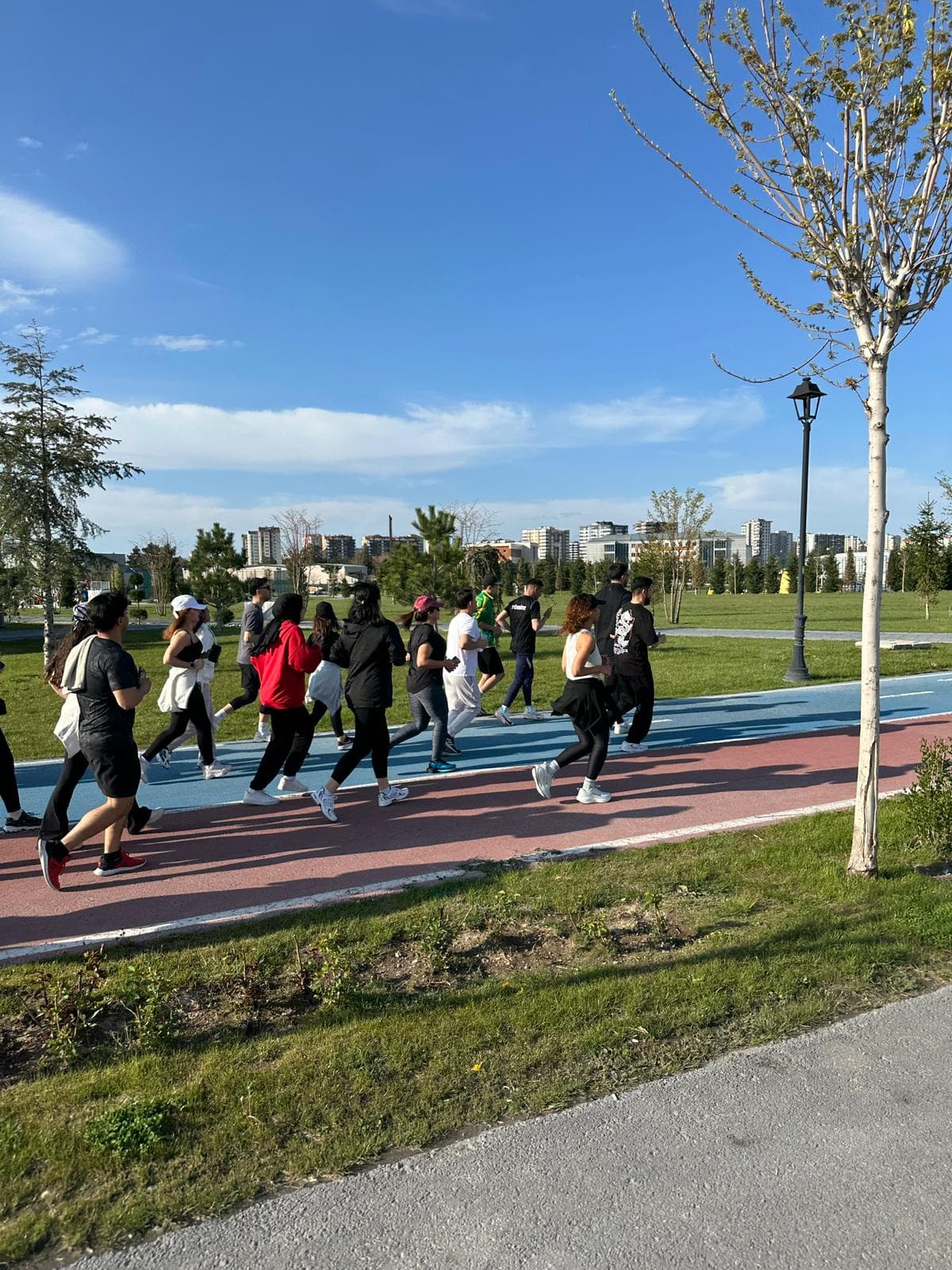 Kayseri Social Run üyeleri daire egzersizinde